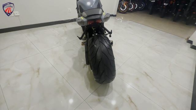 GSXR 750 Fat Tyre |Specs | Exhaust Sound | Heavy Bike | Top Speed смотреть онлайн