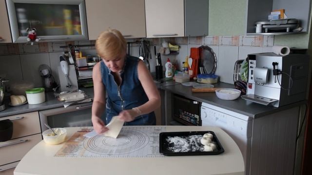 Булочки Кныш. смотреть онлайн