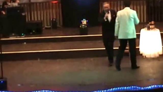 Frank Sinatra & Dean Martin - The Ultimate Event - A Tribute to the Legends of Swing смотреть онлайн
