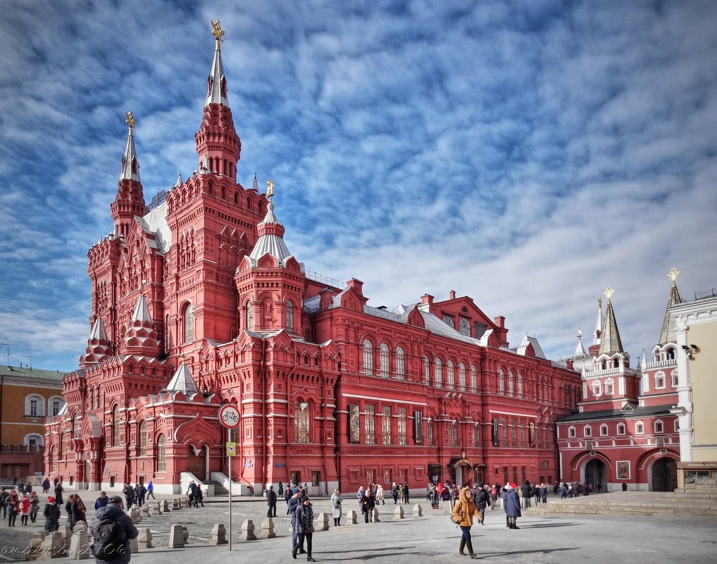 Международный день музеев / Музеи Москвы смотреть онлайн