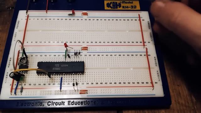 Building a small Z80 computer #1 - How old computers and consoles work смотреть онлайн