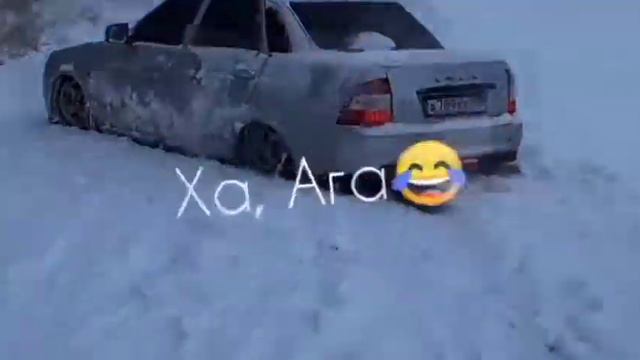я закидываю в бокал лёд✨❄️❄️ смотреть онлайн
