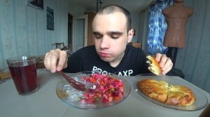 МУКБАНГ АСМР КУРИЦА ЖАРЕНАЯ / САЛАТ КРАБОВЫЙ / ВИНЕГРЕТ / ПИРОГ С КАПУСТОЙ / EATING ASMR Mukban #721