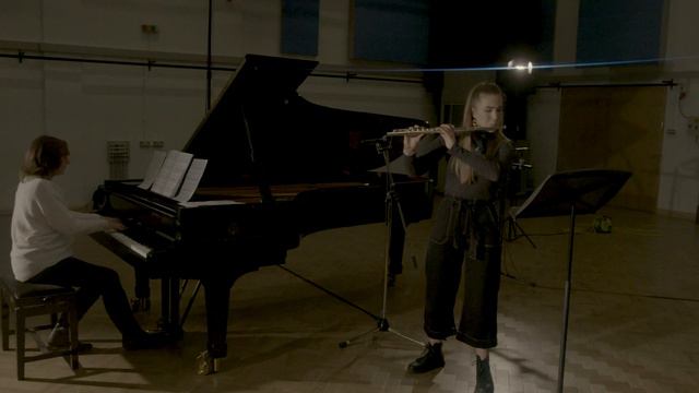Touching The Ether - Ian Clarke, performed by Sophie McLaughlin смотреть онлайн
