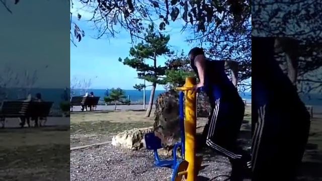 Турник и брусья. 2 раза в неделю. смотреть онлайн