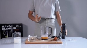 Как блендер Silanga BL800 Universal делает тесто для блинов и оладий.