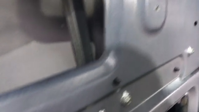 Очевидно, что штатная шумоизоляция на Шеви Нива не самая лучшая, не мешало бы ее переделать смотреть онлайн