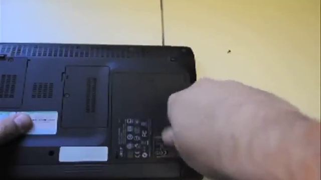 Acer Netbook - How To Remove Hard Drive