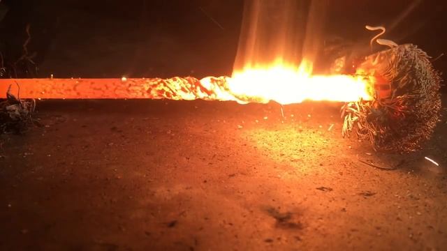 ЧТО БУДЕТ ЕСЛИ : - РАСПЛАВИТЬ ЖЕЛЕЗО ТОКОМ смотреть онлайн