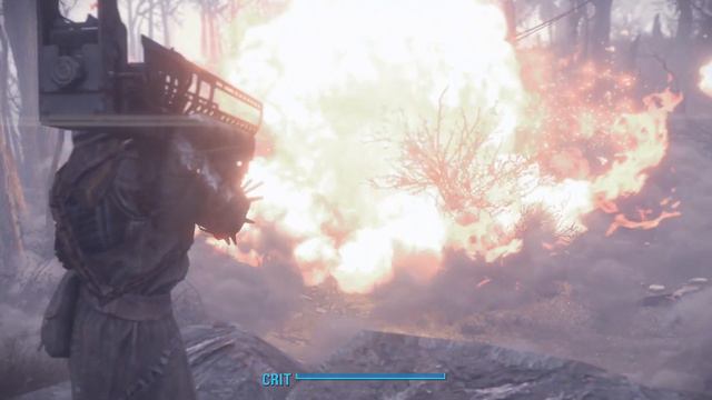 Friendly Assaultron Catches Peculiar Football смотреть онлайн