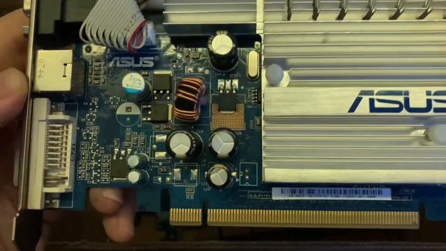 I'm Reviewing Old Graphics Cards смотреть онлайн