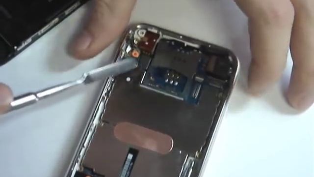 разбираем iPhone 3G смотреть онлайн