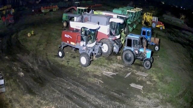 Видеонаблюдение на ферме. Ночьная запись, 4 мегапикселя смотреть онлайн