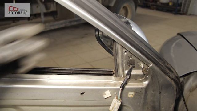 Подробный разбор передних и задних дверей на Mitsubishi Carisma смотреть онлайн