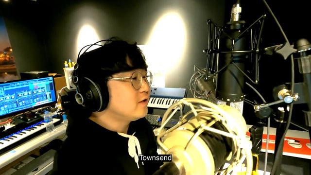 Tube Condenser Miscrophone Comparison смотреть онлайн