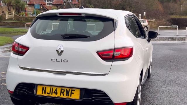 2014 Renault Clio 1.1 Dynamique MediaNav 75 BHP | 4K | For sale at Redburn Motor Company смотреть онлайн