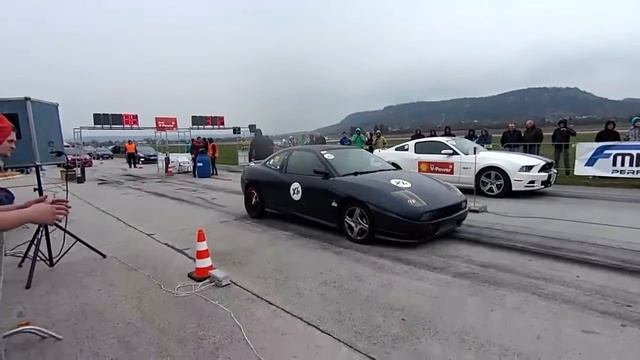 Fiat coupe 20VT 363bhp vs Ford Mustang 5,0 418hp смотреть онлайн