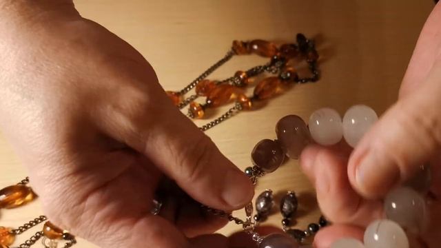 Летние переделки, Морские браслеты, Пандора на цепи смотреть онлайн