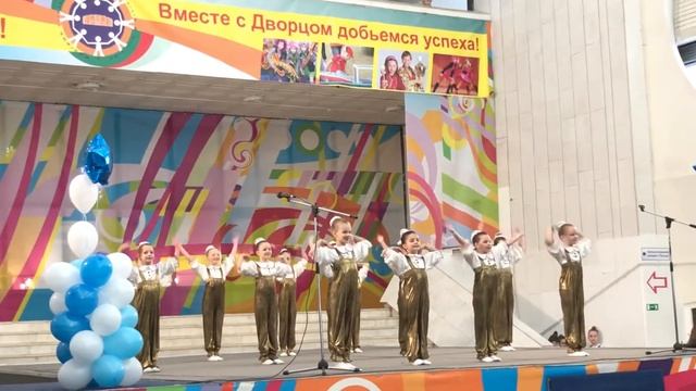 Образцовый ансамбль эстрадного танца Антре ТАНЕЦ ХОМЯКИ смотреть онлайн