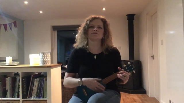 Christmas Lights - Coldplay - Ukulele Cover With Chords смотреть онлайн