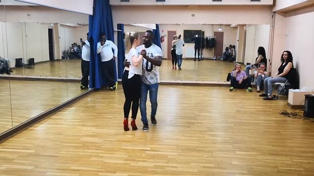 Kizomba Emilie et Pascal kiztro смотреть онлайн