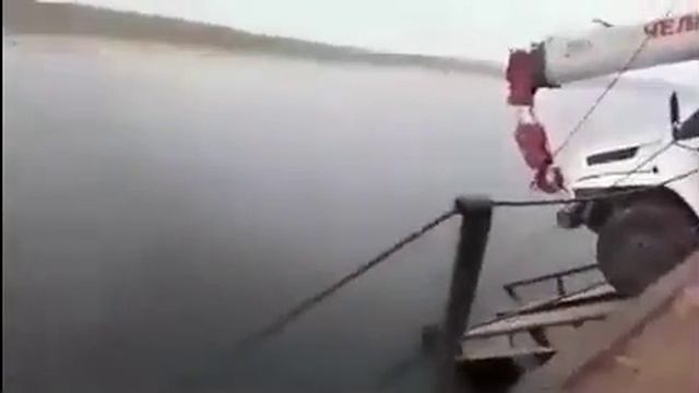 Спуск на воду смотреть онлайн