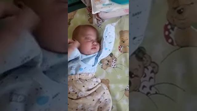 Недоношенный малыш 26 недель 950 гр. смотреть онлайн