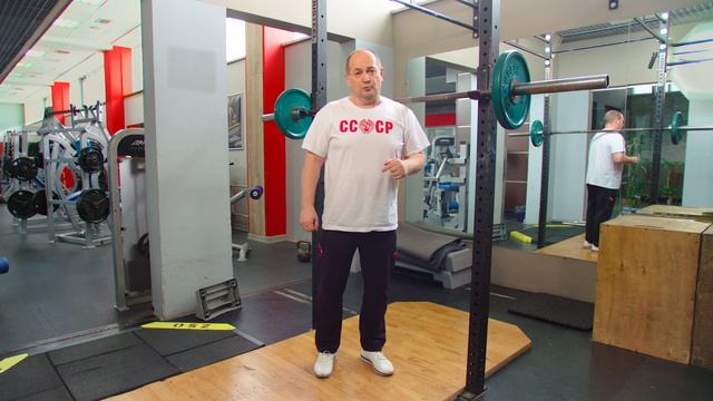 Приседаем без травм! смотреть онлайн