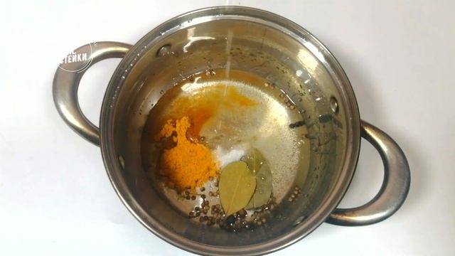 Скумбрия маринованная по-новому! Горячая пряная заливка. смотреть онлайн