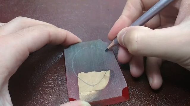 Кулон медальон из эпоксидной смолы и дерева | Как сделать своими руками | DIY