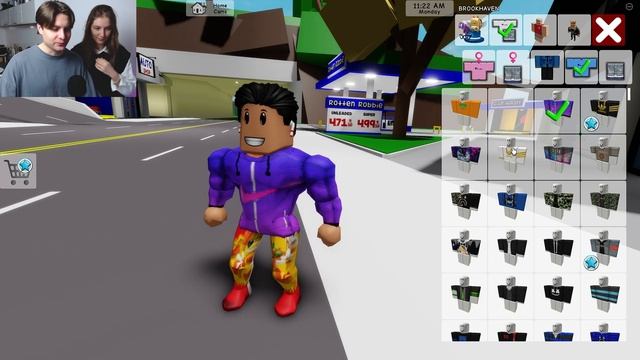 Переодеваю свою ЖЕНУ как в Брукхейвен РП Роблокс. Brookhaven RP Roblox смотреть онлайн