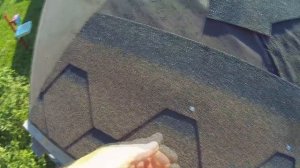 Покрытие крыши колодца гибкой черепицей