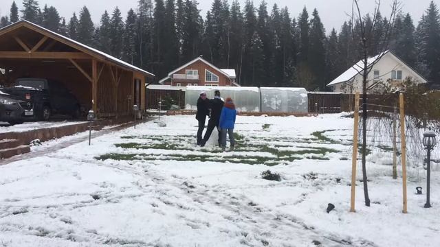 Лепим снеговика под Деревню Дураков смотреть онлайн
