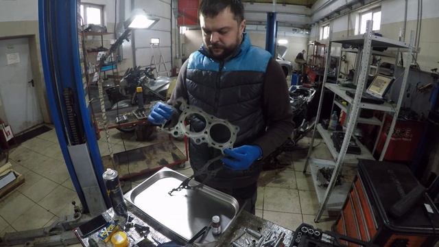 Ремонт Хонда ST1300 Pan European. Снимаем ГБЦ. Repair Honda ST1300 Pan European