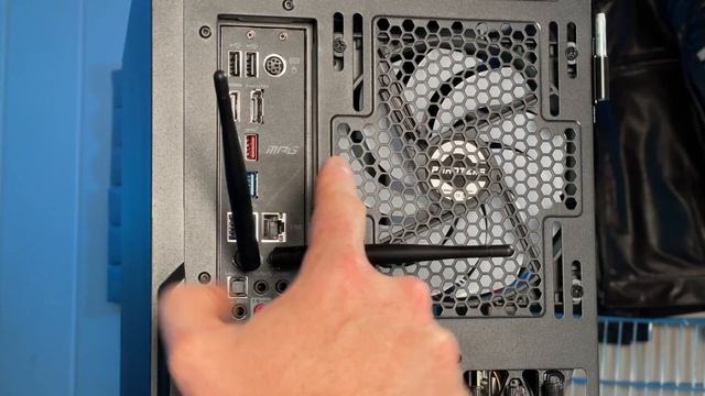 Installing WiFi Antennas Boost Bluetooth & Going Over Ports смотреть онлайн