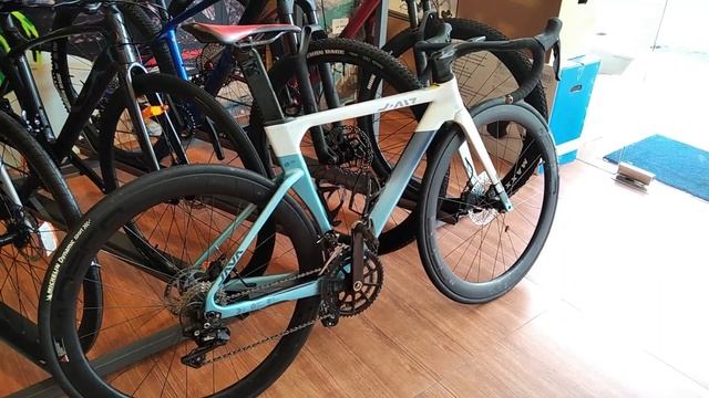 JAVA J-AIR (8.9kg) Servicing 서비스 Aeroad смотреть онлайн