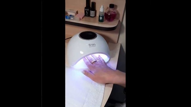 КРАСОТА! Как творится шикарный маникюр с покрытием гель лак! Салон красоты La Familia salon Бровары смотреть онлайн
