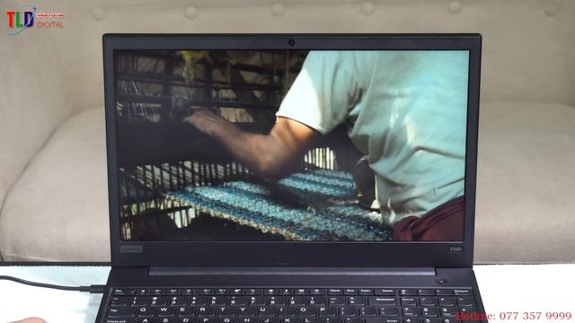 Lần Đầu Tiên Đánh Giá Laptop ThinkPad E595 Dùng CPU Ryzen 3500U Giá Rẻ Mà Khoẻ смотреть онлайн