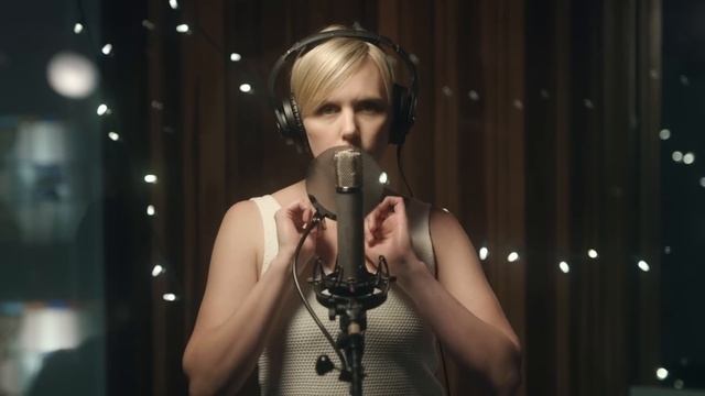 Comment te dire adieu | Françoise Hardy | Pomplamoose смотреть онлайн