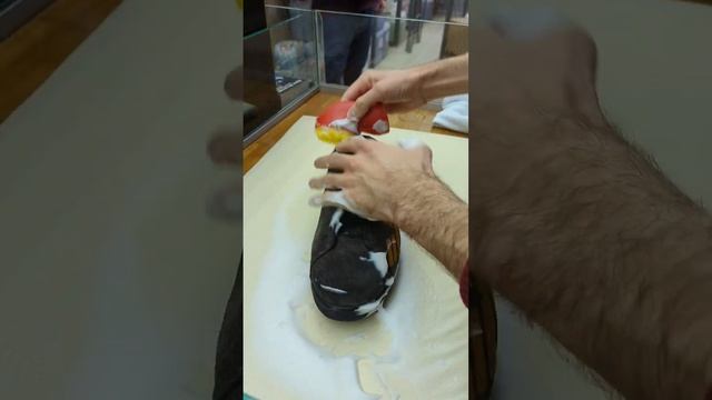 Как быстро почистить обувь?| Flash от Mafra смотреть онлайн