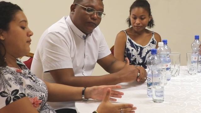 Youth react to the President's first press conference of the year смотреть онлайн