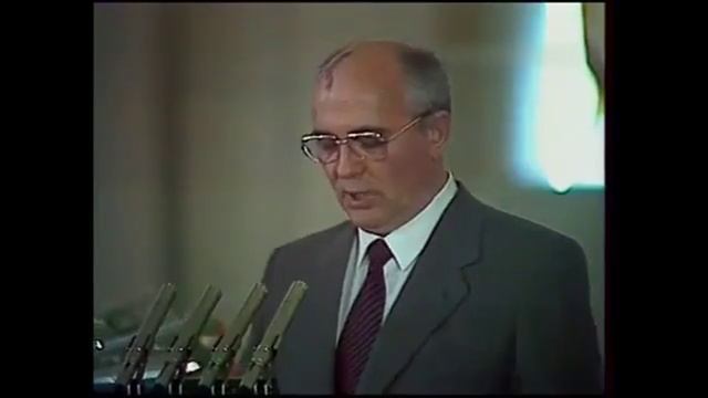 Встреча Рональда Рейгана и Михаила Горбачёва 29 мая 1988 года. смотреть онлайн