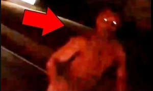 ЧЕРТ БЕГАЕТ НОЧЬЮ ЗА МАШИНОЙ. СТРАШНЫЕ КАДРЫ