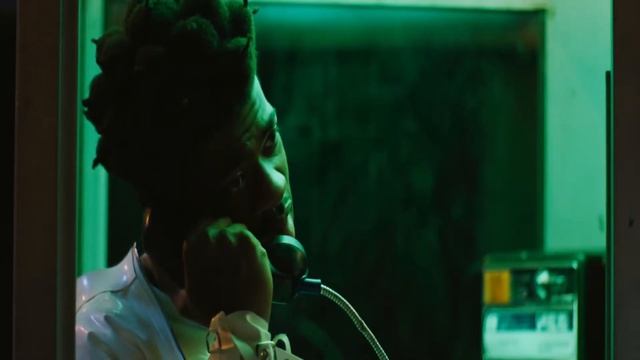 Lil Nas X разговаривает по телефону с бабушкой смотреть онлайн