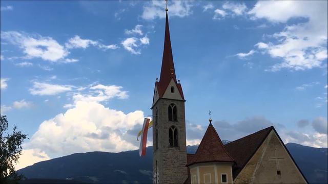 Vahrn (I-BZ) - Die Glocken der Pfarrkirche zum hl. Georg (Zustand 2016) смотреть онлайн