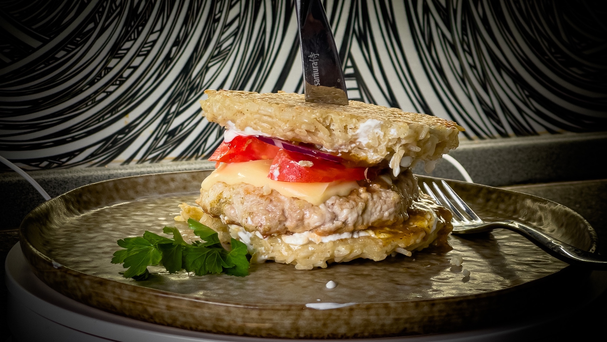 У вас есть рис и фарш? Рецепт из ресторана! Плов бургер в необычной подаче смотреть онлайн