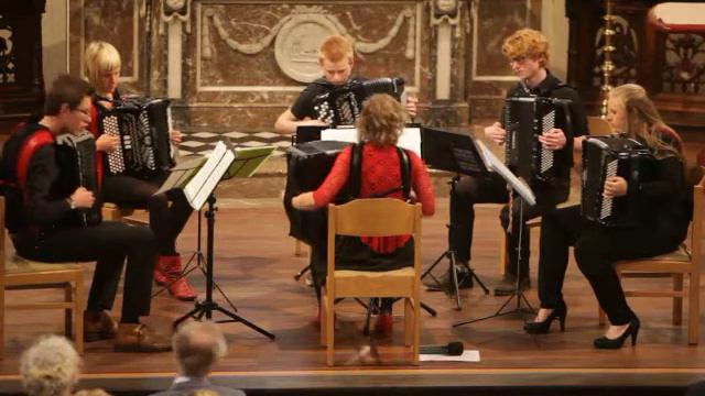 Tico-Tico - a Rumba by Zequinha Abreu - Accordeon Deluxe смотреть онлайн