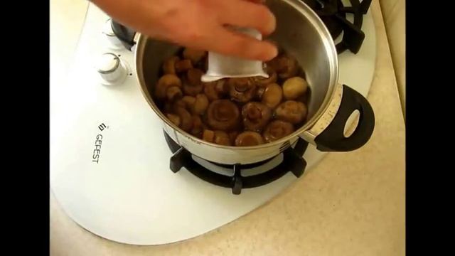 Быстрые маринованные шампиньоны (горячим способом) смотреть онлайн