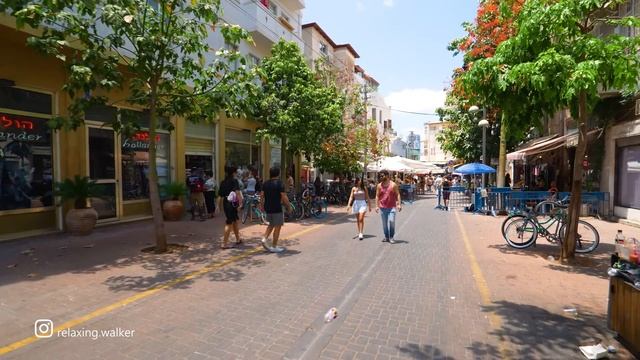 HAPPY RESIDENTS OF TEL AVIV. Summer City Walk смотреть онлайн