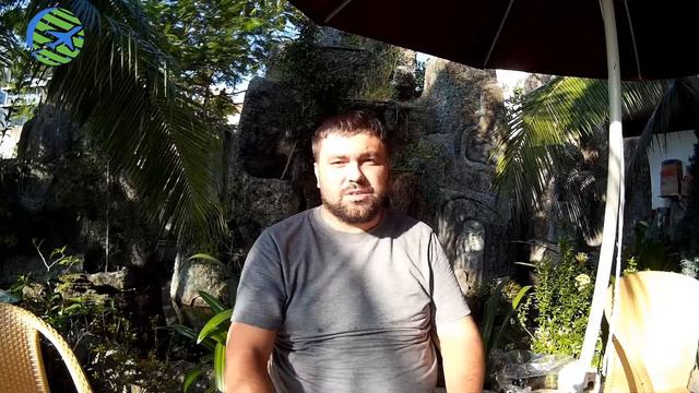 Вьетнам Нячанг - движение на дорогах - переход через дорогу смотреть онлайн